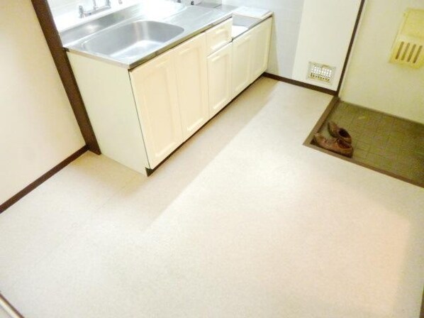 幸栄ハイツの物件内観写真